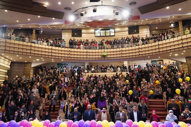 جشن بزرگ میلاد منجی(عج) در دانشگاه علوم پزشکی همدان برگزار شد 