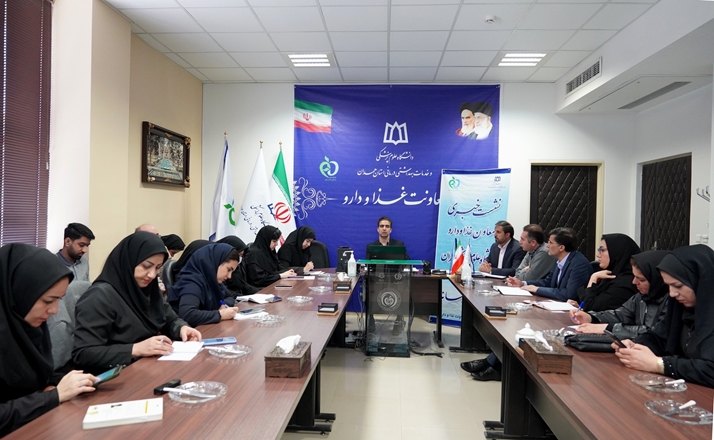 افزایش 20 درصدی داروخانه های شبانه روزی استان همدان/ ایجاد 2 شرکت تولید دارو در سال آینده