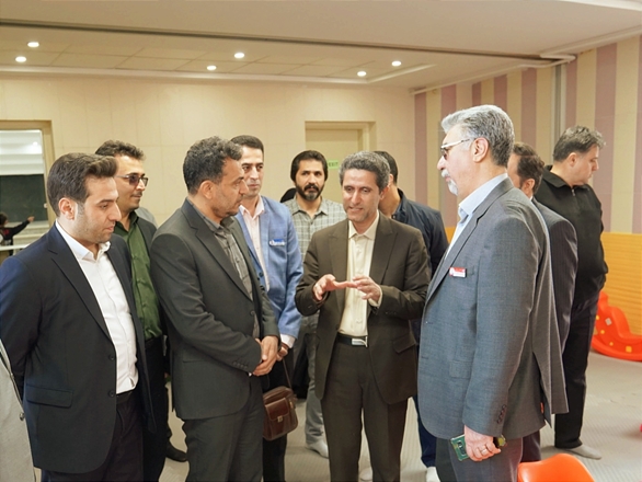 بازدید نماینده منتخب مردم همدان در دوازدهمین دوره مجلس شورای اسلامی به همراه رئیس دانشگاه از بیمارستان اکباتان