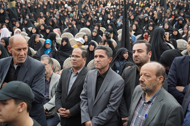 حضور مدیران و کارکنان دانشگاه علوم پزشکی در مراسم اجتماع بزرگ مردمی دارالمؤمنین همدان 