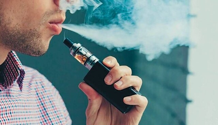 سیگار الکترونیک هم برای بدن مضر است