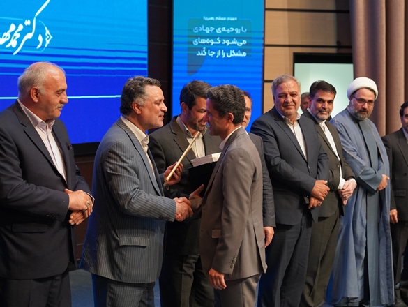 از ابتدا عهد بستیم که هیچ چیز ما را از توسعه سلامت استان باز ندارد