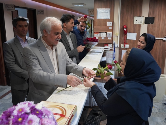 سرپرست  دانشگاه علوم پزشکی  همدان از پرستاران بیمارستان شهید بهشتی تقدیر کرد