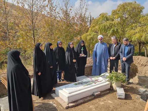 حضور مسئولان دانشگاه علوم پزشکی همدان بر مزار شهید مدافع حرم