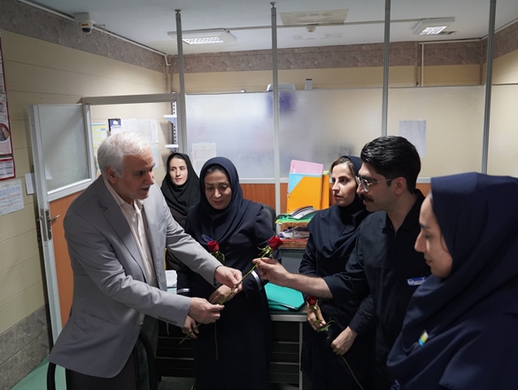  گزارش تصویری دیدار دکتر کارخانه ای در روز پرستاربیمارستان بهشتی  