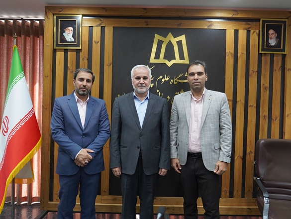 تکریم و معارفه مدیریت روابط عمومی دانشگاه برگزار شد
