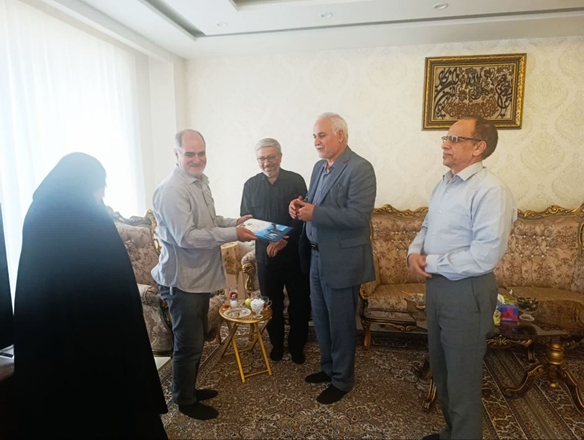 دیدار و تجلیل از آزاده سرافراز دانشگاه 