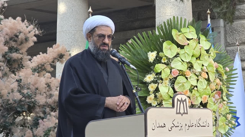 پزشکان باید حکیمانه طبابت کنند/ همدان نیازمند انجمن‌های علمی فلسفی است