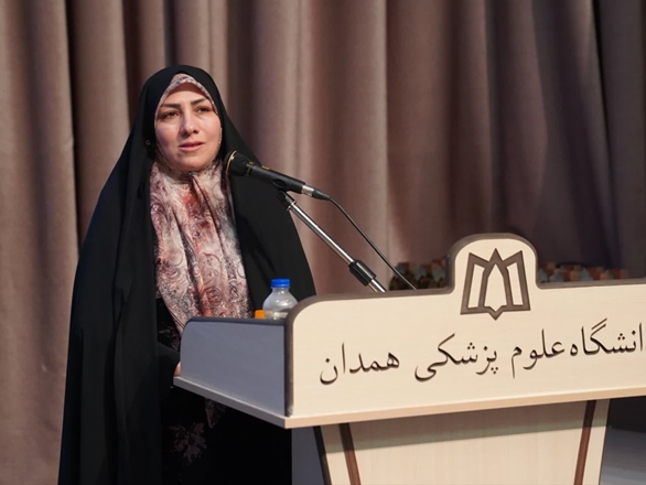 تأکید مشاور وزیر بهداشت بر ضرورت اجرای قوانین ایثارگران در دانشگاه‌ها / رونمایی از بانک اطلاعاتی ویژه ایثارگران 