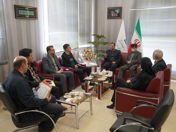 برگزاری جلسه بررسی وضعیت حقوقی املاک و مستغلات دانشگاه با حضور مدیرکل ثبت اسناد و املاک استان