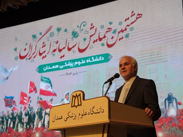  جایگاه ایثارگران یادآور مسیری است که انسان را به مراتب والای الهی نزدیک می‌کند 