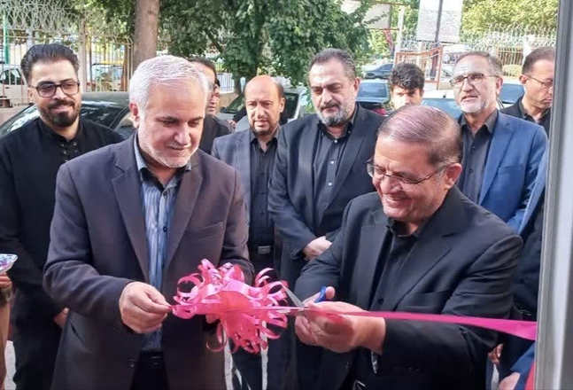 گزارش تصویری افزایش توان اورژانس همدان با تحویل دهمین آمبولانس در دولت چهاردهم