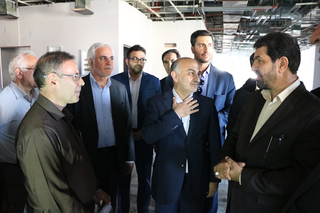 بازدید مدیران ارشد استان از مرکز جامع سرطان