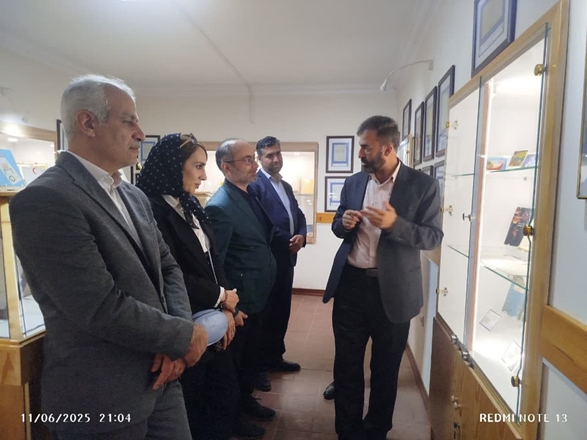 بازدید اعضای شورای مرکزی نظام پزشکی کشور از موزه تاریخ پزشکی دانشگاه علوم پزشکی همدان