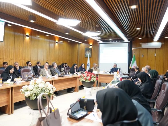 پنل تخصصی اخلاق، داروخانه، مراقبت و عبادت در کنگره سالانه اخلاق پزشکی و پرستاری