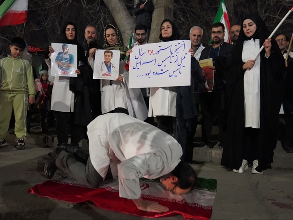 اجتماع کادر درمان در محکومیت حمله به مراکز درمانی و اعلام پایبندی به دفاع از وطن