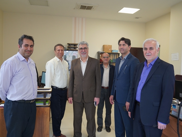 گزارش تصویری تبریک  نوروزی رییس دانشگاه  به همکاران ستاد