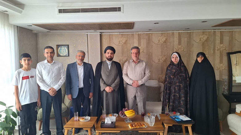 دیدار مدیر امور شاهد و ایثارگران دانشگاه با خانواده شهید قادری