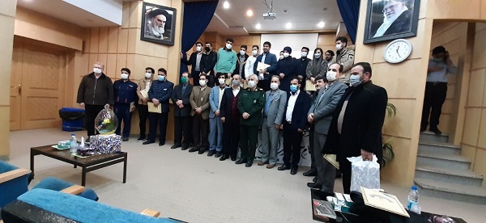 برگزاری همایش گرامیداشت یوم اله 9دی در مجتمع آموزشی درمانی بعثت