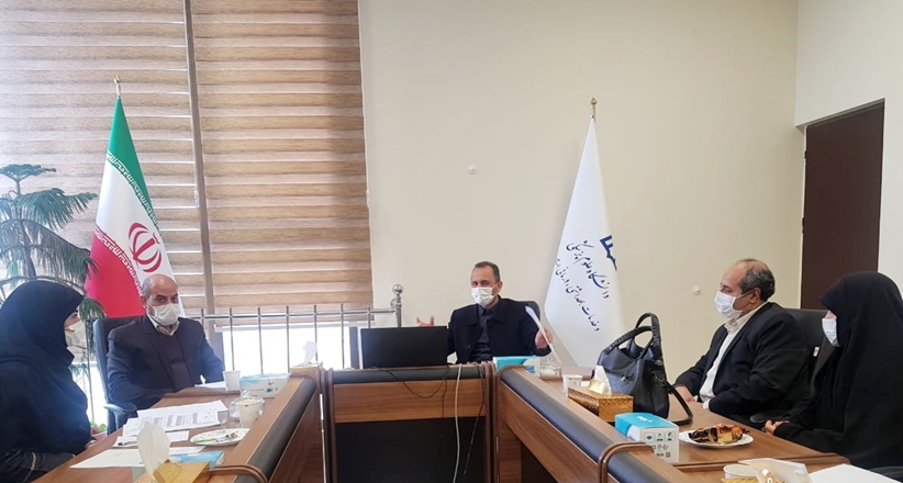 نشست مدیر گروه طب سنتی دانشگاه به همراه اعضای هیات علمی با سرپرست معاونت درمان