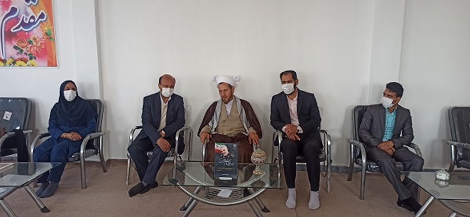 مدیر شبکه بهداشت و درمان کبودراهنگ با امام جمعه شهرستان دیدار کرد