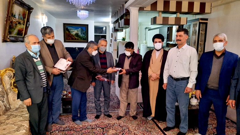 دیدار و تجلیل از دو تن از ایثارگران شبکه بهداشت و درمان ملایر