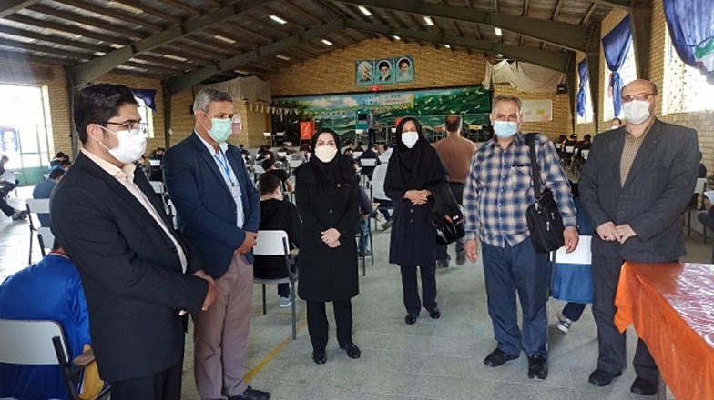 بازدید رییس مرکز بهداشت و رییس آموزش و پرورش شهرستان کبودراهنگ از محل برگزاری امتحانات
