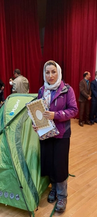 انتخاب بانوی مرکز بهداشت شهرستان تویسرکان بعنوان کوهبانوی برتر استان