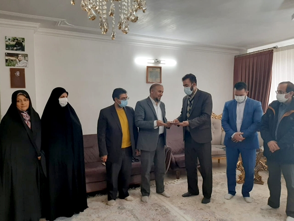 دیدار سرپرست مدیریت امور شاهد و ایثارگران دانشگاه با ایثارگران بازنشسته مرکز بهداشت همدان