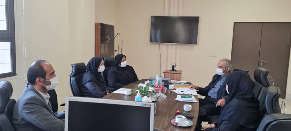 نشست صمیمی دکتر ممتاز با کارکنان معاونت آموزشی