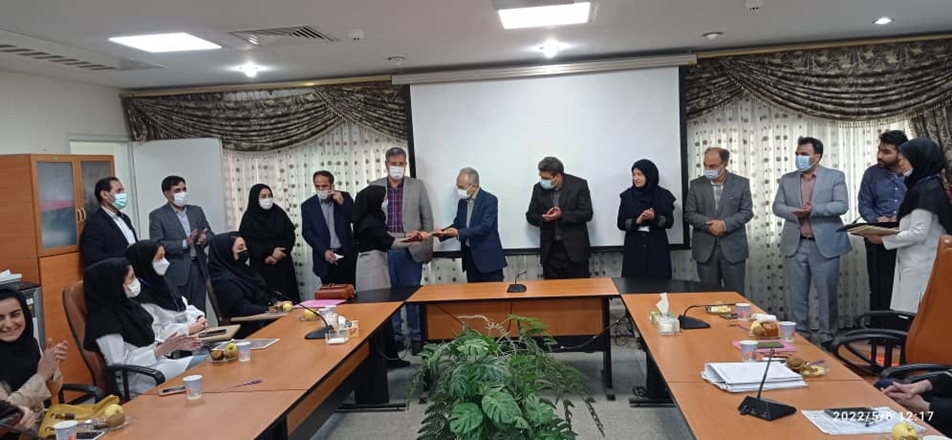 از ماماهای بیمارستان مهر ملایر تجلیل شد