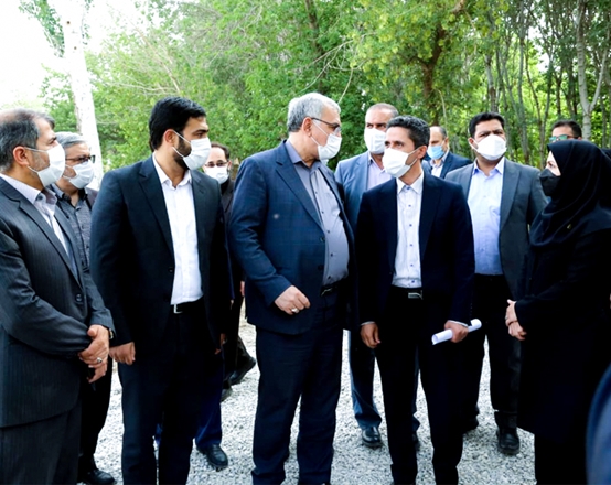 بازدید وزیر بهداشت از مرکز جامع سلامت روستای درجزین