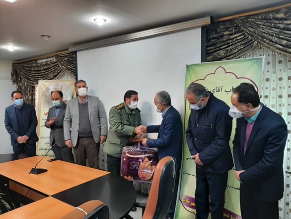 برگزاری مراسم تکریم و معارفه رئیس بیمارستان مهر ملایر