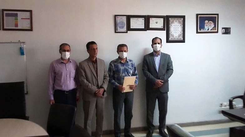 تقدیر مسئولین مجتمع آموزشی درمانی بعثت از مسئول واحد نقلیه دانشگاه