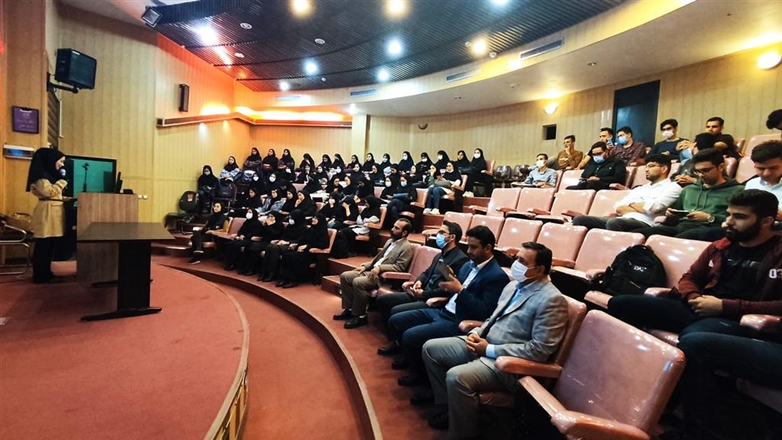 جلسه توجیهی دانشجویان جدیدالورود دانشکده پرستاری و مامایی همدان