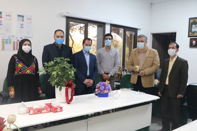 تقدیر از زحمات و خدمات صادقانه همکار بازنشسته در مرکز آموزشی درمانی سینا فرشچیان