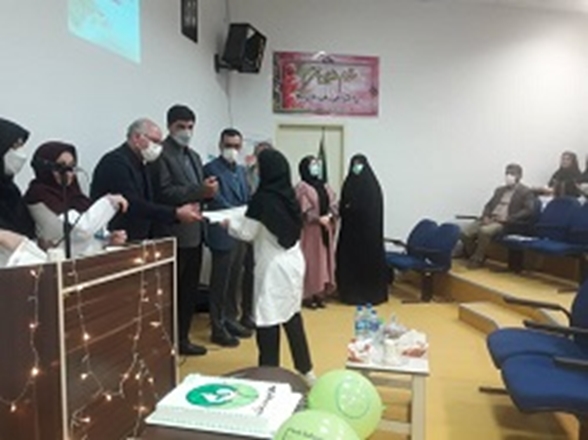 برگزاری جشن روز ماما در بیمارستان آیت الله علیمرادیان نهاوند