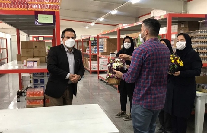 گرامیداشت روز داروساز و تجلیل از کارکنان امور دارویی