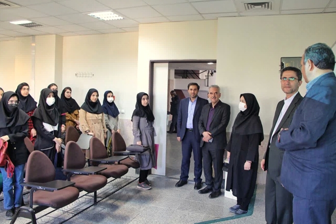 بازدید میدانی رییس دانشگاه از دانشکده ها در اولین روز حضوری شدن کلاس های دانشگاه