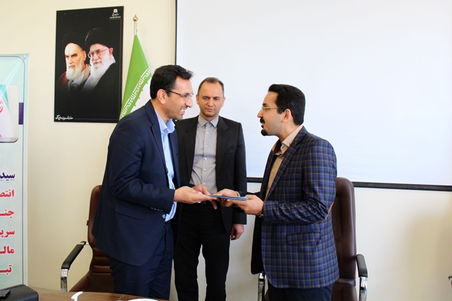تکریم و معارفه مدیر امور مالی؛ جانشین‌پروری و گردش نخبگان  از سیاست‌های هیات رئیسه دانشگاه است