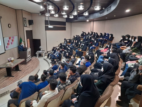 هفتمین سمینار علمی هفته سلامت در دانشکده بهداشت