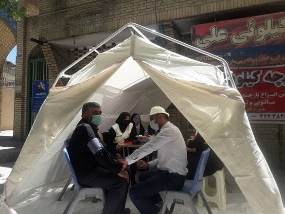 اندازه گیری فشارخون نمازگزاران در نهاوند